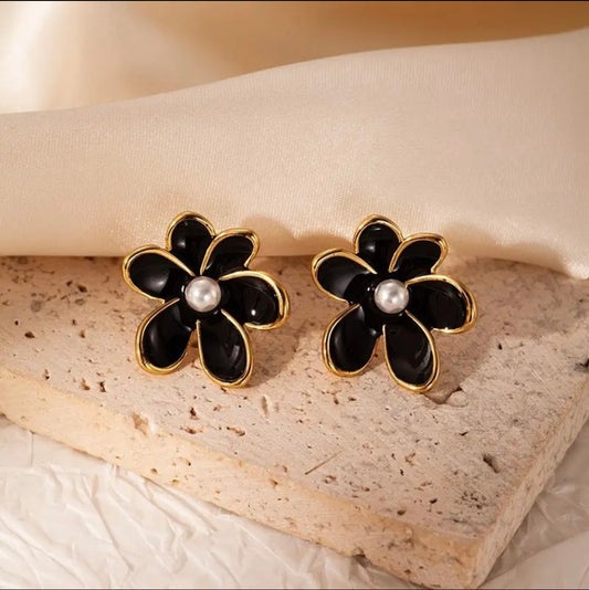 Shine Lyric Black Enamelled Flower Stud Earrings